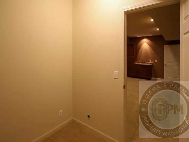 809 Lake Tahoe Dr — Photo 32
