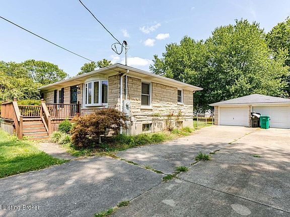 3rd image of 10225 Dodge Ln