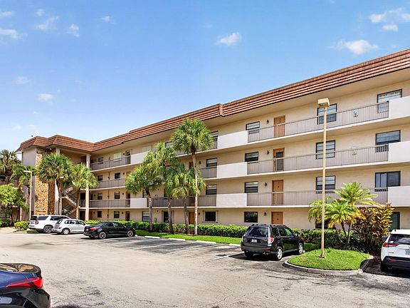2nd image of 4975 E Sabal Palm Boulevard Apt 309