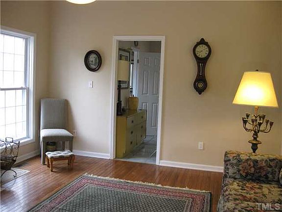 5th image of 3321 Alex Dr