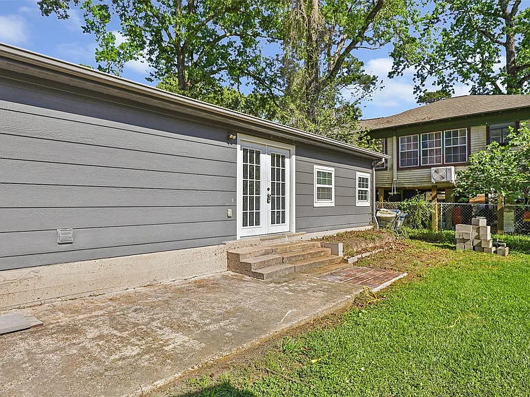 218 Waterfall Dr — Photo 12