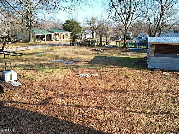 2nd image of 302 Morris Ave