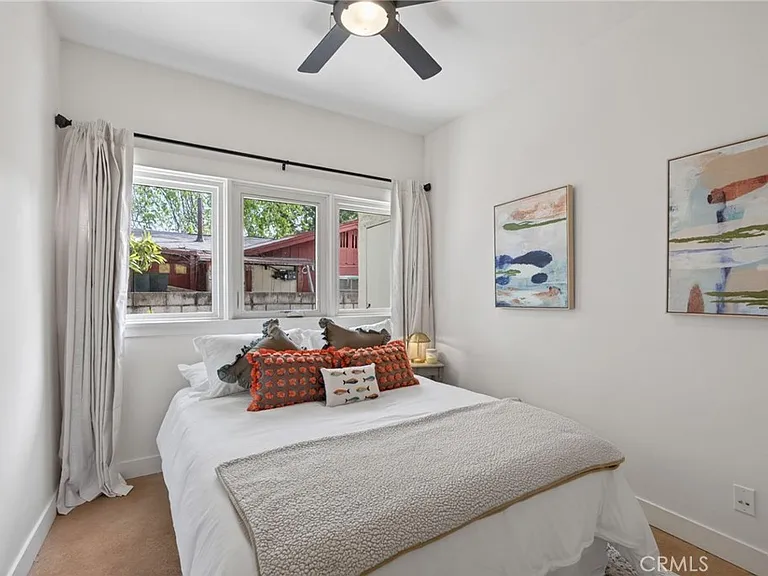 223 N Padre Juan Ave — Photo 21