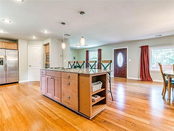 5th image of 13727 SE 126th St