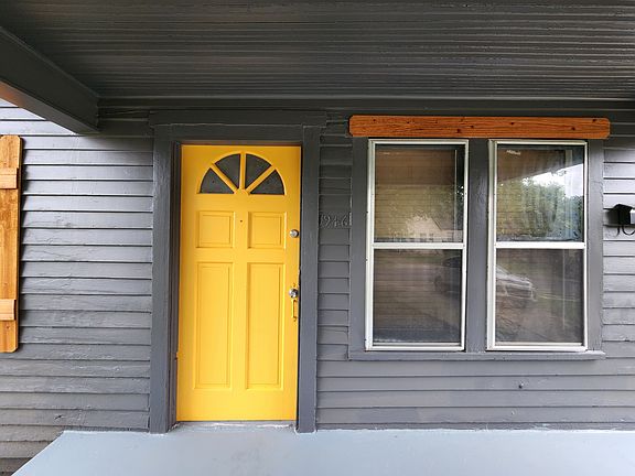 4th image of 1946 NW 15th St #1