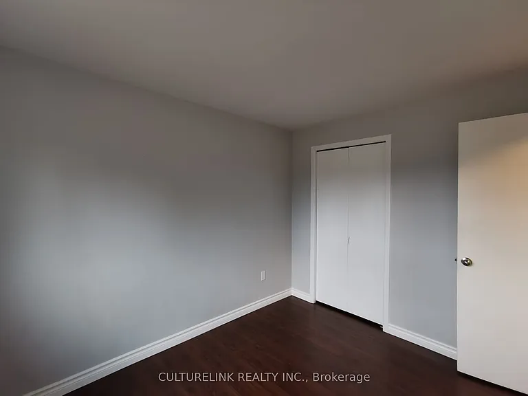 18 Westwater Dr — Photo 13