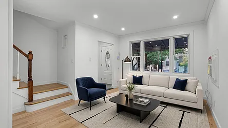 4135 Murdock Avenue, #3