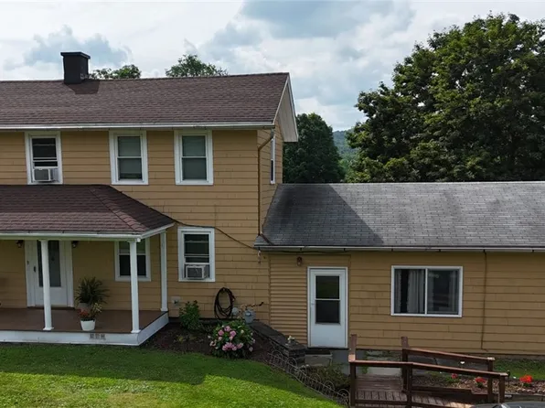 51 Goodrich Rd, Owego, NY 13827