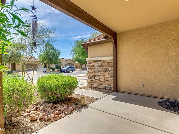 3rd image of 18338 W Paseo Way