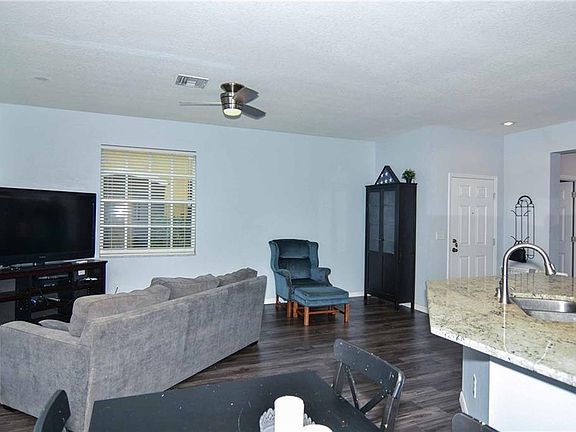 3rd image of 7411 Arlington Grove Cir