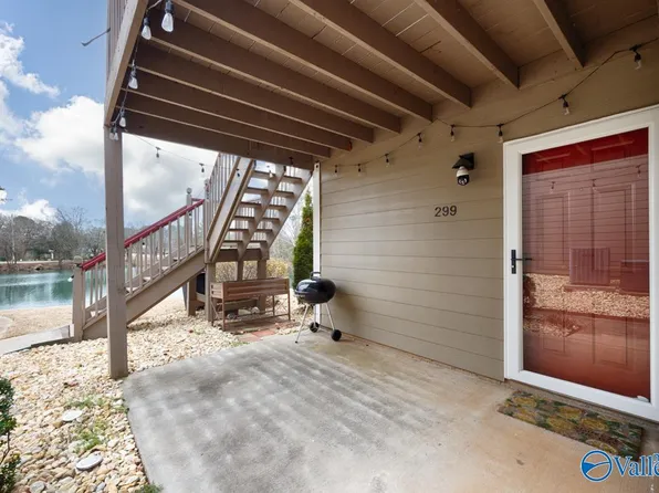 299 Waters Edge Ln, Madison, AL 35758