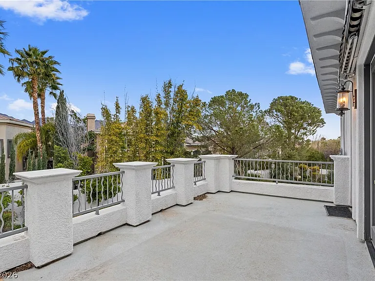 10212 Stone Briar Ct — Photo 46