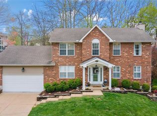 2947 Bayberry Ridge Dr, Saint Louis, MO 63129