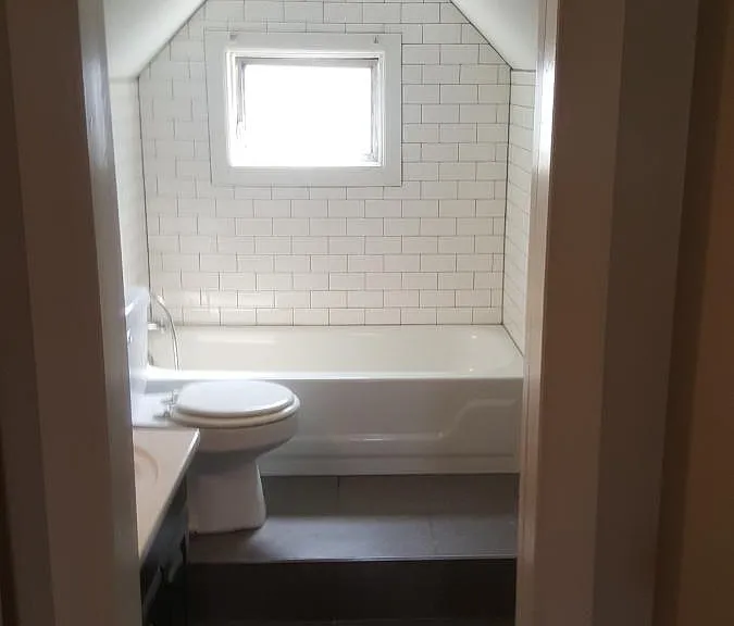 1402 Pleasant St #2 — Photo 4
