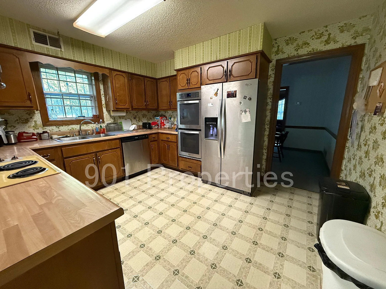 4 bed, 2.5 bath, 2462 sqft, $800 — Photo 3
