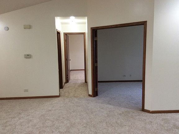 5th image of 350 Sheffield Dr #19048