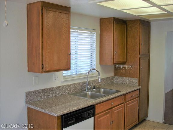5th image of 3000 Spokane Dr