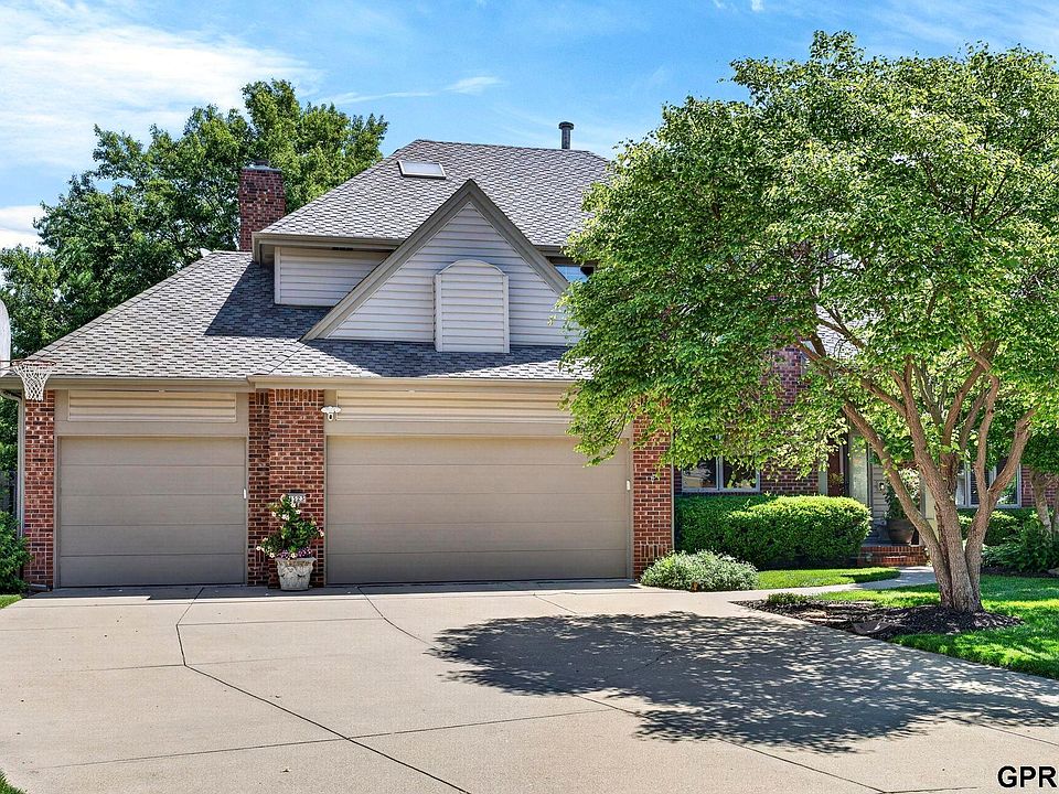 1st image of 1523 N 132nd Avenue Cir