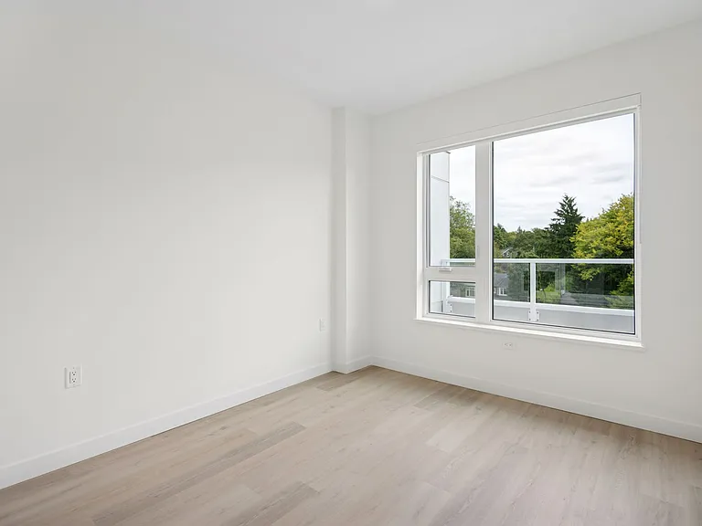 3619 Arbutus St — Photo 26