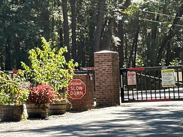 361 Tallavana Trl, Havana, FL 32333