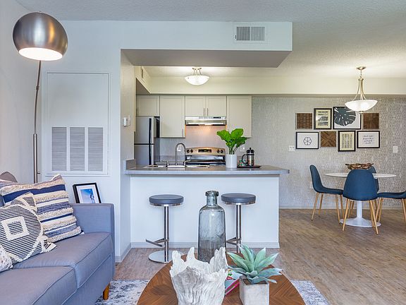 5th image of 1919 Sterling Palms Ct #2105-304