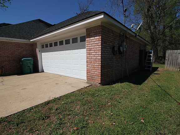 5th image of 113 Mayhaw St