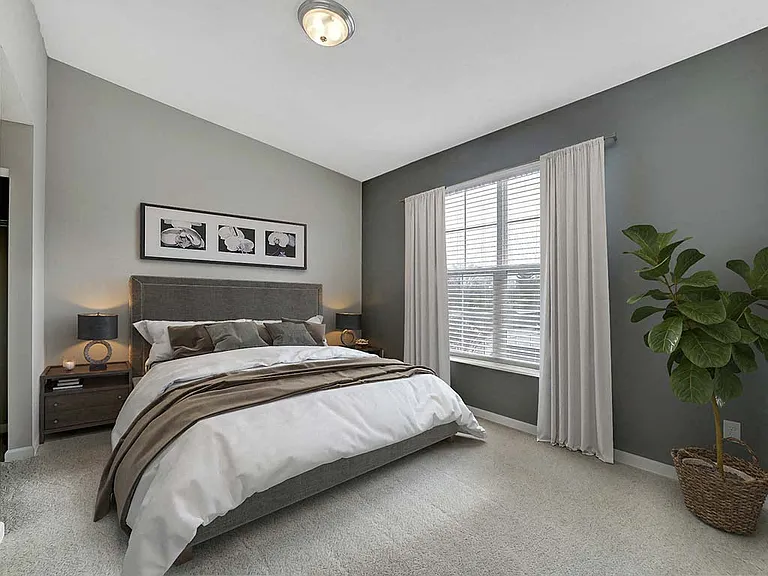 Madison Park — Photo 14