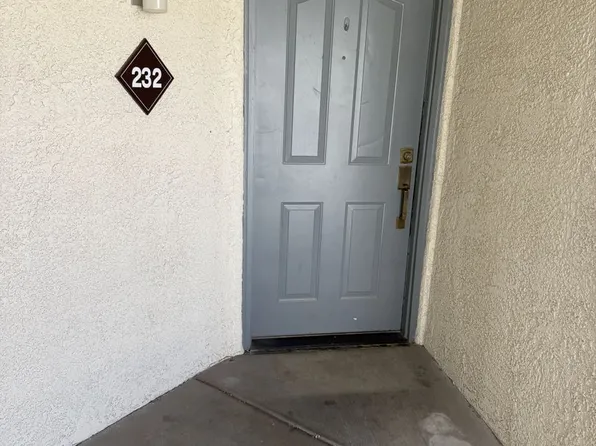 8455 W Sahara Ave, Las Vegas, NV