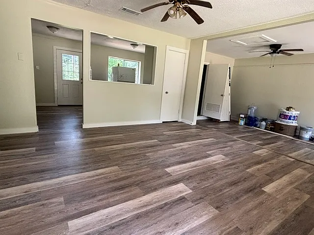 409 Birch St — Photo 12