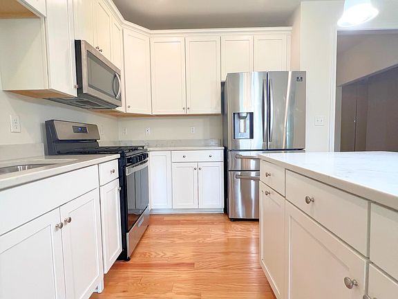 2nd image of 120 University Ave Unit 2209