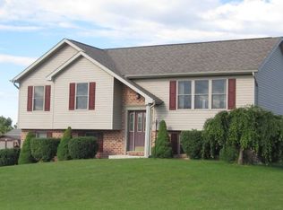 314 Liberty Dr, Shippensburg, PA 17257
