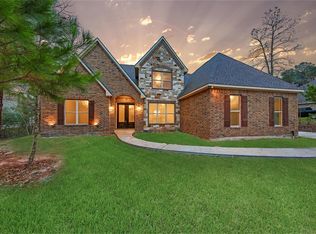 8909 Forest Lake Dr, Montgomery, TX 77316