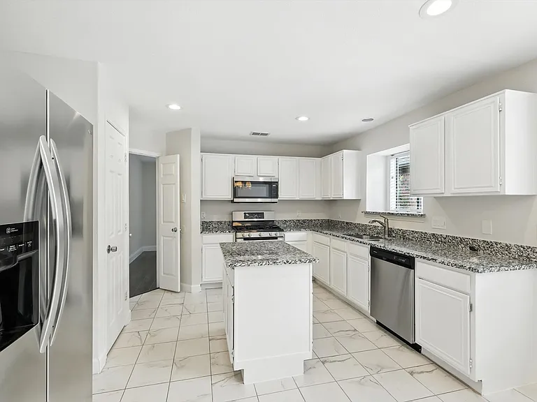 5446 Meadow Vista Ln — Photo 15