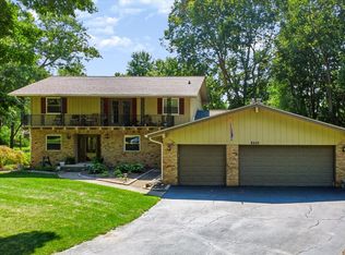 8852 Ridge Hill Dr, Indianapolis, IN 46217