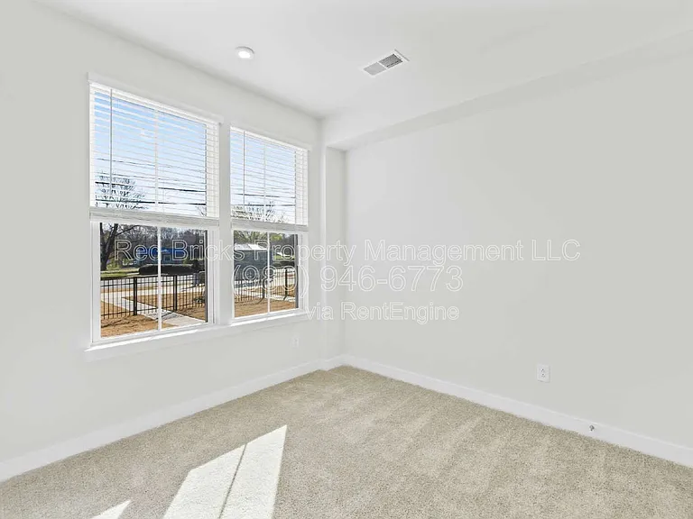 2833 Statesville Ave — Photo 4
