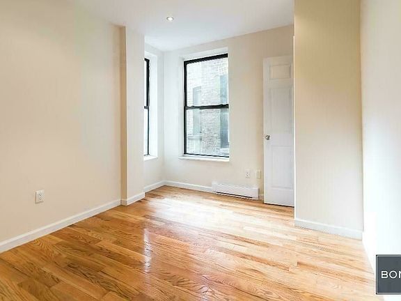4th image of 204 W 108th St #58A