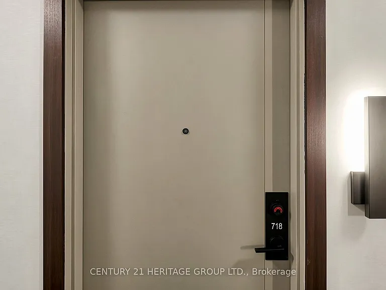 8888 Yonge St #718 — Photo 41
