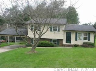 141 Winberry Ln, Statesville, NC 28677