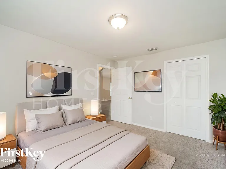 1229 SW 18th Ave — Photo 14