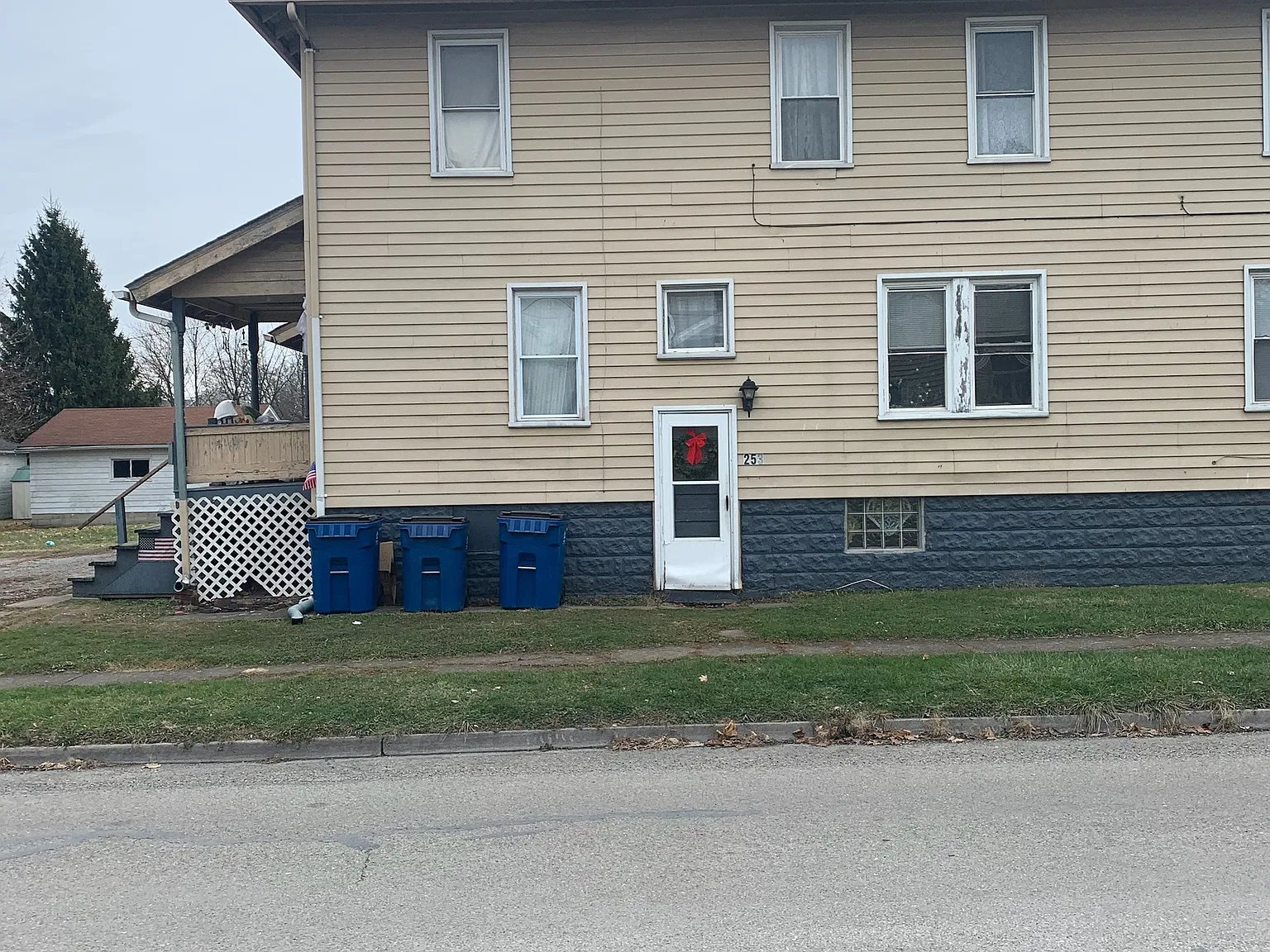 251-253 Maplewood Ave — Photo 2