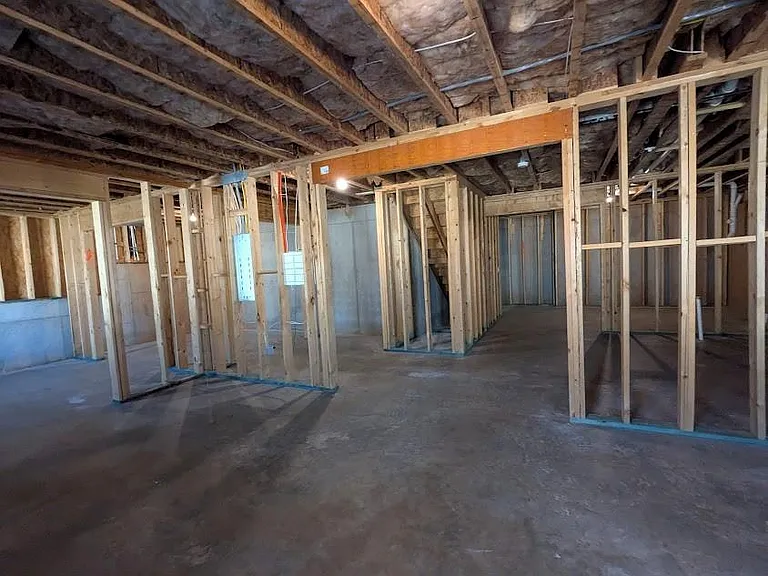 2034 Britt Dr — Photo 52