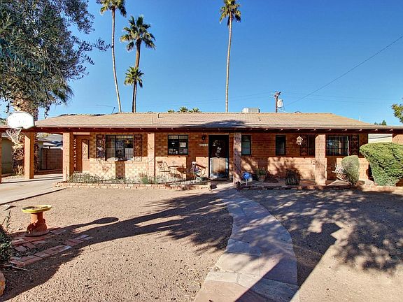 5th image of 4820 E Pinchot Ave