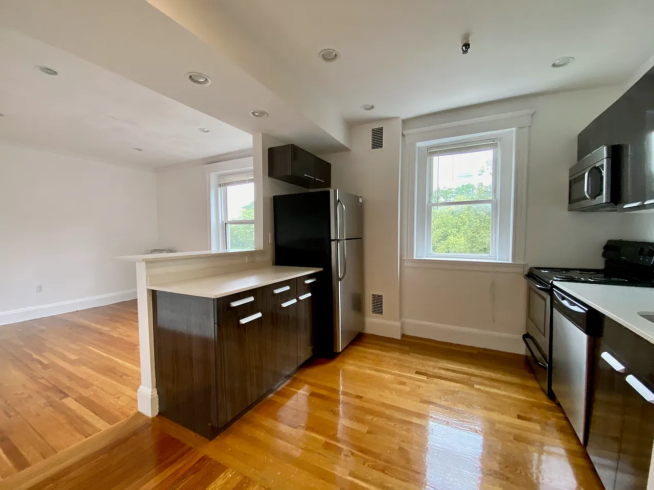 235 Park Dr — Photo 1
