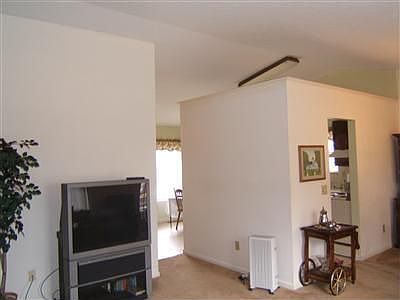 4th image of 185 Wrenwood Ct