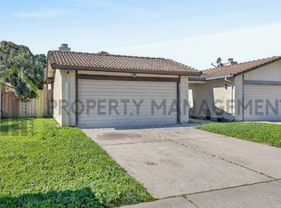 8991 Fox Creek Dr #122, Stockton, CA 95210