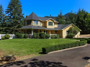 33947 Mount Tom Dr, Harrisburg, OR 97446