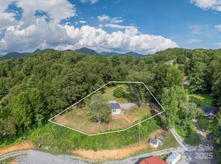 15 Joe Davis Rd, Sylva, NC 28779