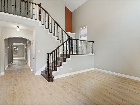 4th image of 3809 Pitchstone Dr