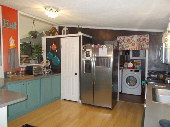 5th image of 1535 Parton Dr