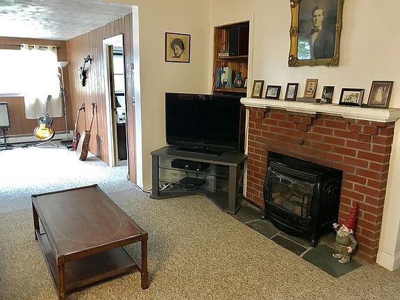 5th image of 142 Oakdale Ave